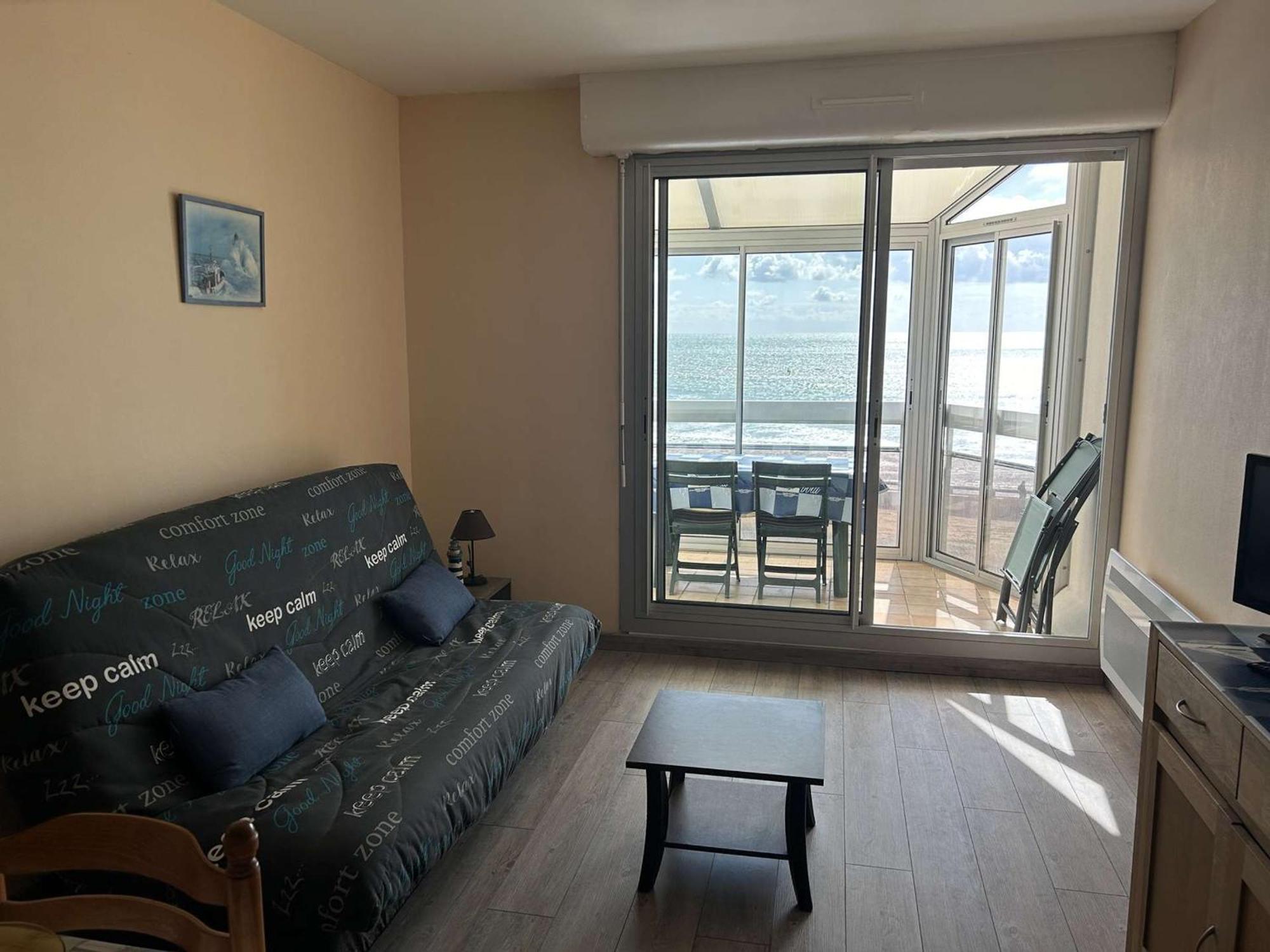 Appartement 2 Pieces Avec Balcon Et Parking A Saint-Gilles-Croix-De-Vie - Fr-1-224-39 Ngoại thất bức ảnh